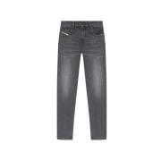 ‘2019 D-STRUKT L.32’ jeans