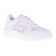 Sneaker in white lace