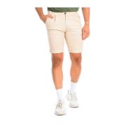Hvide Bermuda Shorts Casual Trendy Stil