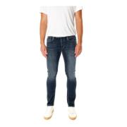 Slim Fit Midwaist Jeans