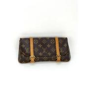 Pre-owned Canvas louis-vuitton-tasker