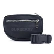 Pre-owned nylon burberry-tasker