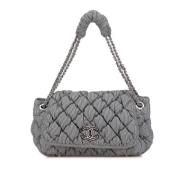 Pre-owned nylon chanel-tasker