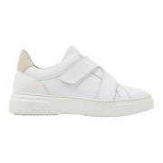 Juno Twist Sneakers