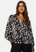 Object Collectors Item Omika L/S Top Black AOP: Sandshell 40