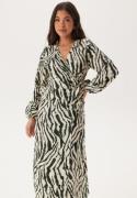 BUBBLEROOM Wrap Dress Zebra M