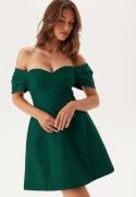 FOREVER NEW Sylvia Off Shoulder Mini Emerald Green 40