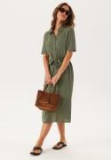 Pieces Pcpia 2/4 MIDI SHIRT DRESS  Deep Lichen Green L