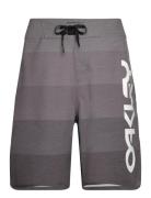 Retro Mark 19" Boardshort Badeshorts Black Oakley Sports