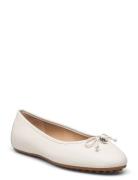 Jayna Nappa Leather Driver Flat Ballerinasko Ballerinaer Cream Lauren ...