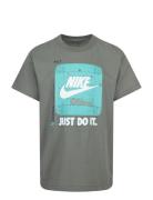 Nike Utility Tee Tops T-Kortærmet Skjorte Khaki Green Nike