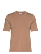 Chambers Designers T-shirts & Tops Short-sleeved Beige Stylein