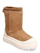 M Classic Short Weat Shoes Boots Winter Boots Beige UGG