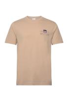 Reg Archive Shield Emb Ss T-Shirt Tops T-Kortærmet Skjorte Beige GANT