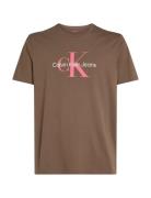 Ss Hero Monologo Tee 30S Tops T-Kortærmet Skjorte Brown Calvin Klein J...