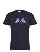 Tee With Hd Lindbergh Flag Tops T-Kortærmet Skjorte Navy Lindbergh
