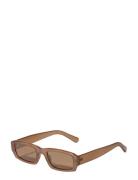 Alayna Sunglasses Brown Firkantede Solbriller Brown Pilgrim