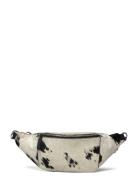 Jia Bumbag Bum Bag Taske Silver RE:DESIGNED EST 2003