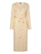 Soft Homewear Robe Morgenkåbe Cream Gina Tricot