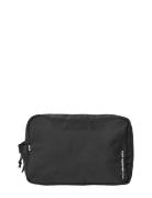 Tian Travel Kit Toilettaske Black Mads Nørgaard