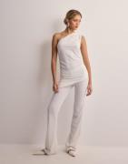 Nelly - Hvid - Structured Flare Pants