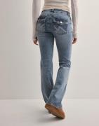 Nelly - Blå - Low Waist Luxury Bootcut Jeans