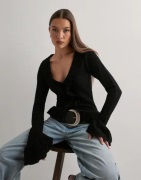 Nelly - Sort - Lovely Frill LS Top