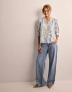 Neo Noir - Blå - Davina Rose Field Blouse