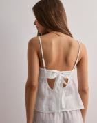 Nelly - Hvid - Flowy Bow Top