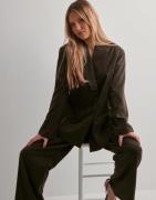 Pieces - Brun - Pcfalka Ls Pinstriped Blazer D2D Fs