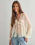 Nelly - Hvid - Effortless Crincle Blouse
