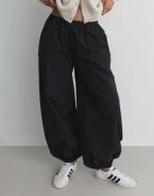 Nelly - Sort - Balloon Pants