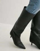 Nelly - Sort - Stiletto Under Knee Boot