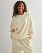 Adidas Originals - Beige - Ess Lin Crew