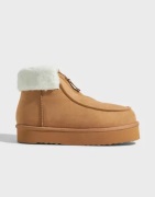 Nelly - Beige - Warm Cosy Platform Boot
