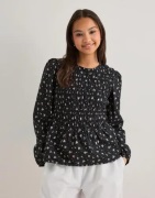 Pieces - Sort - Pcbannie Ls Smock Top Wvn