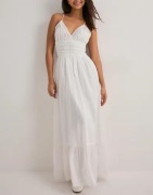 Nelly - Hvid - That Extra Dress